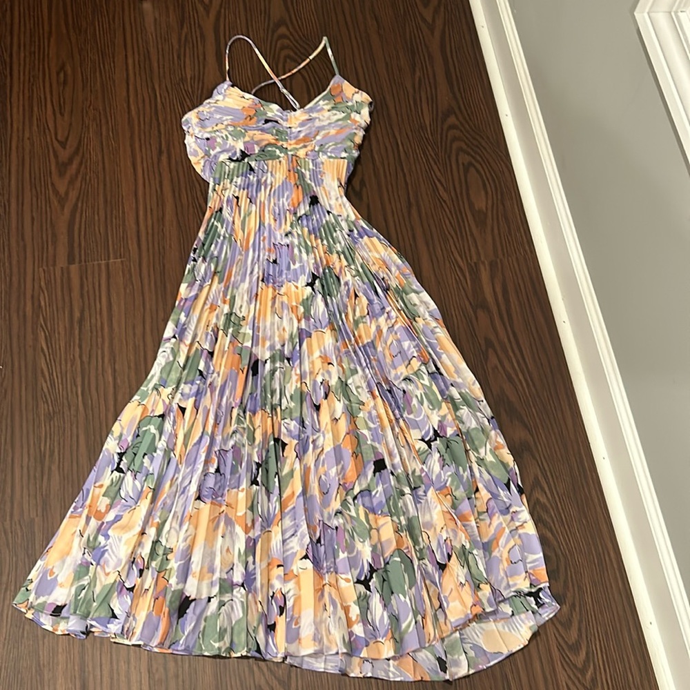 ASTR the label strappy pleated dress